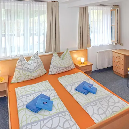 Beautiful In With 4 Bedrooms And Internet Rauris