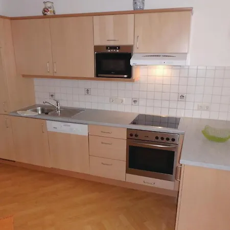 Beautiful In With 4 Bedrooms And Internet Lägenhet Rauris